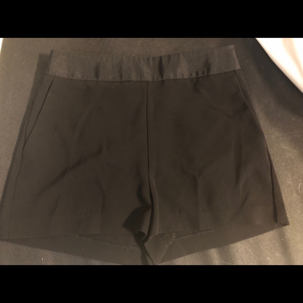 High wasted black shorts
